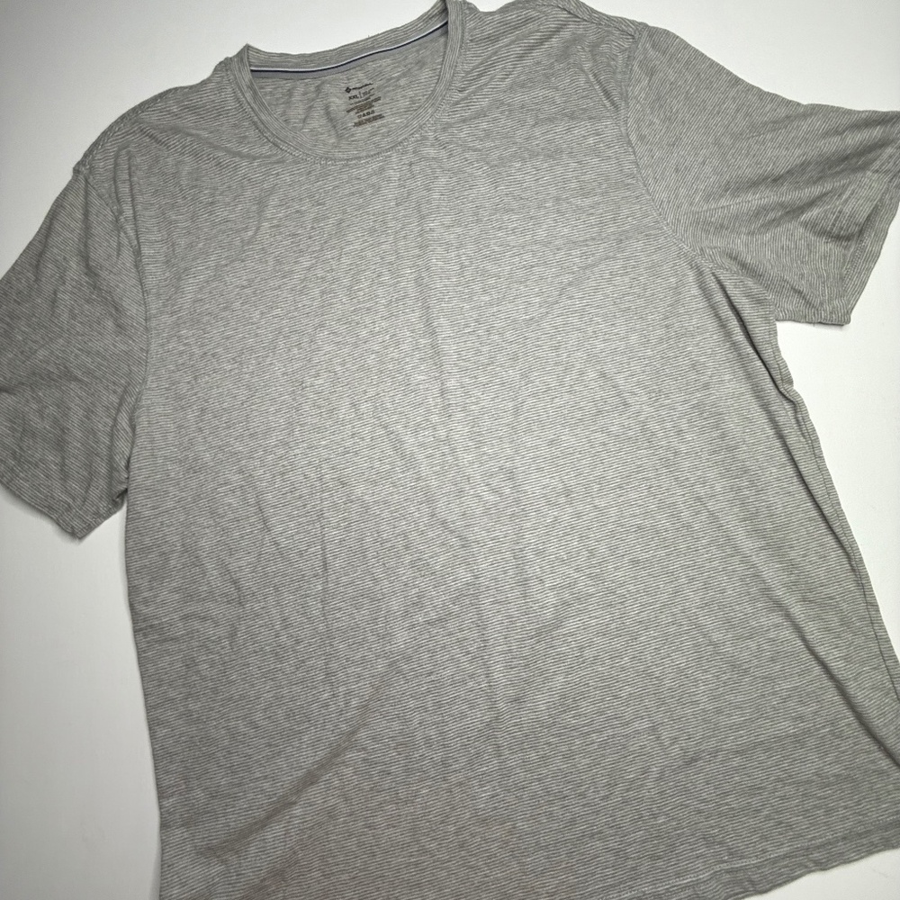 BNWOT TEE